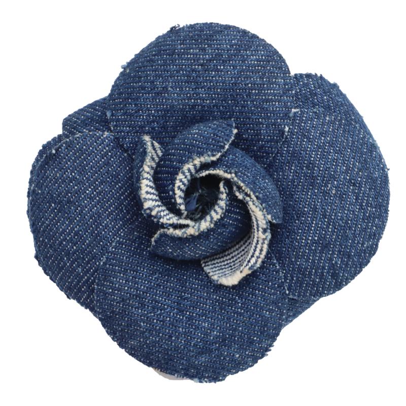 CH_Camellia denim brooch