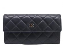 Chanel caviar skin wallet