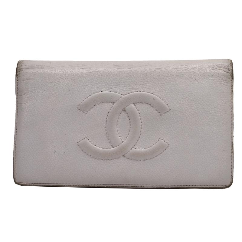 Chanel caviar skin wallet