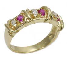 Design ring K18 ruby ​​with diamond