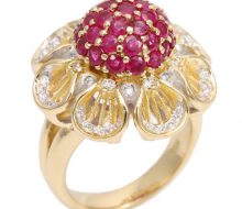 Design ring K18 ruby ​​with diamond