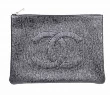 Chanel caviar skin pouch