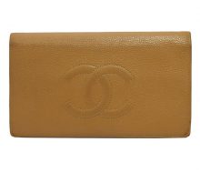 Chanel caviar skin double fold wallet