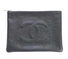 Chanel caviar skin pouch