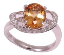 Design ring topaz with diamond