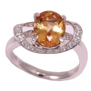 Design ring topaz with diamond