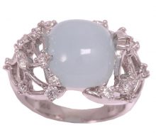 Design ring with aquamarine diamond