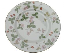 Wedgwood Wild Strawberry 27cm Plate